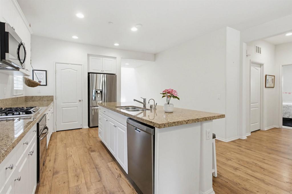 35647 Garrano Lane Fallbrook, CA 92028 - Photo 8 of 67