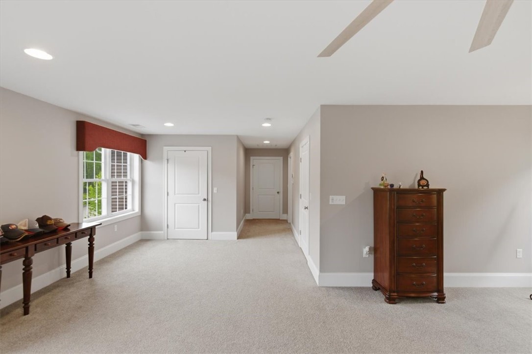 81 Cedar Forest Road Smithfield, RI 02917 - Photo 18 of 49