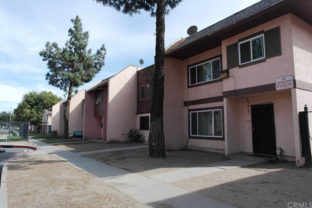 421 West Jackson Street Rialto, CA 92376 - Photo 1 of 1
