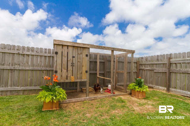 25849 Rambo Lane Elberta, AL 36530 - Photo 6 of 22 Chicken Coop
