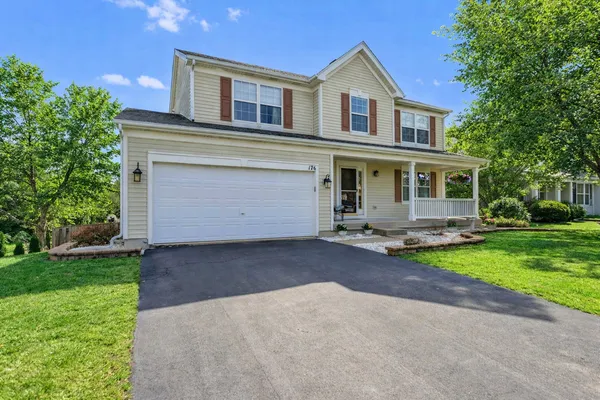 $450,000 | 176 Woodland Park Circle, Gilberts, IL 60136