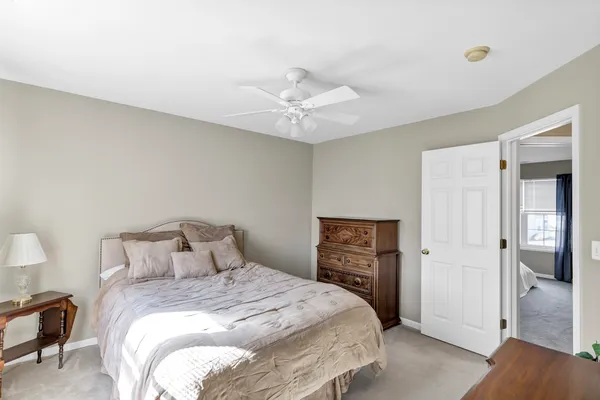 $450,000 | 176 Woodland Park Circle, Gilberts, IL 60136