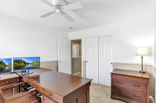 $450,000 | 176 Woodland Park Circle, Gilberts, IL 60136