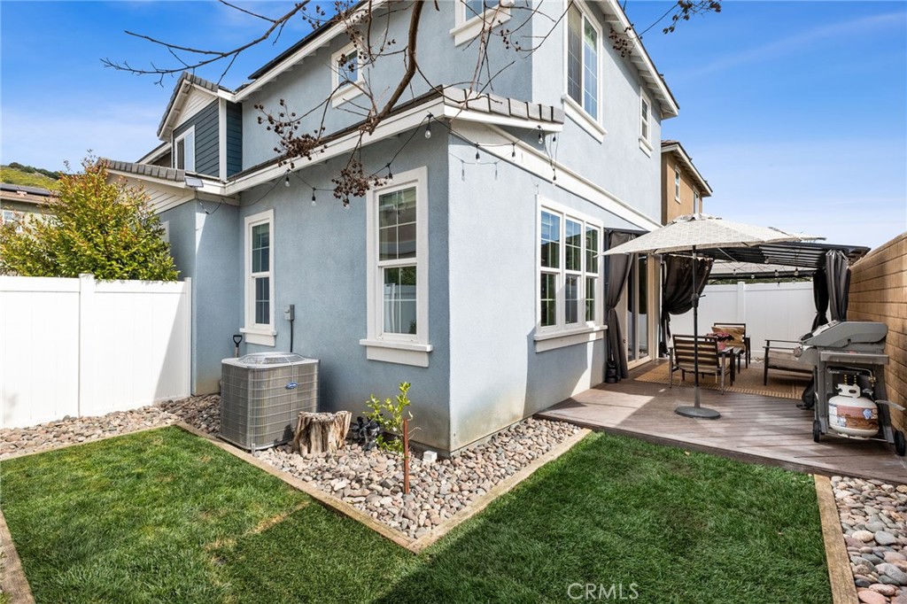 358 Hydrangea Street Fillmore, CA 93015 - Photo 39 of 63