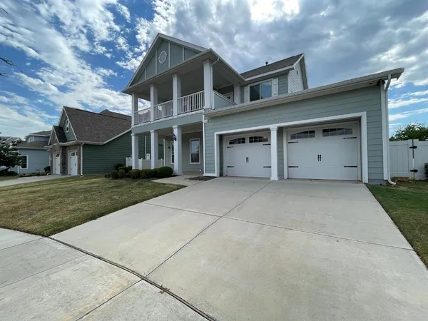 $2,950 | 2013 State Street, Aubrey, TX 76227