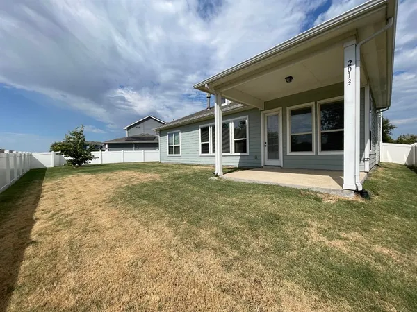 $2,950 | 2013 State Street, Aubrey, TX 76227