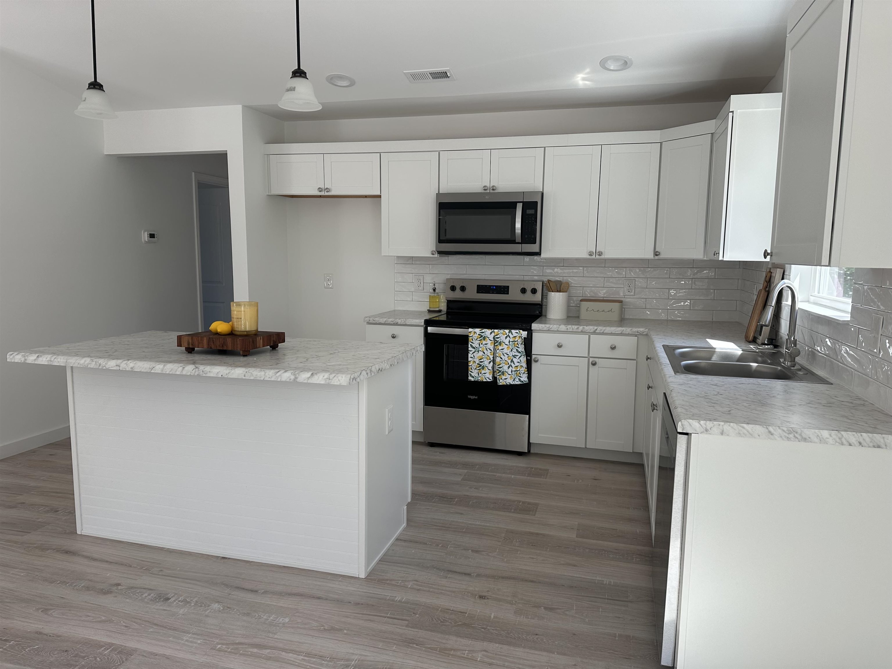 99 Walnut Street Gaffney, SC 29340 - Photo 2 of 10