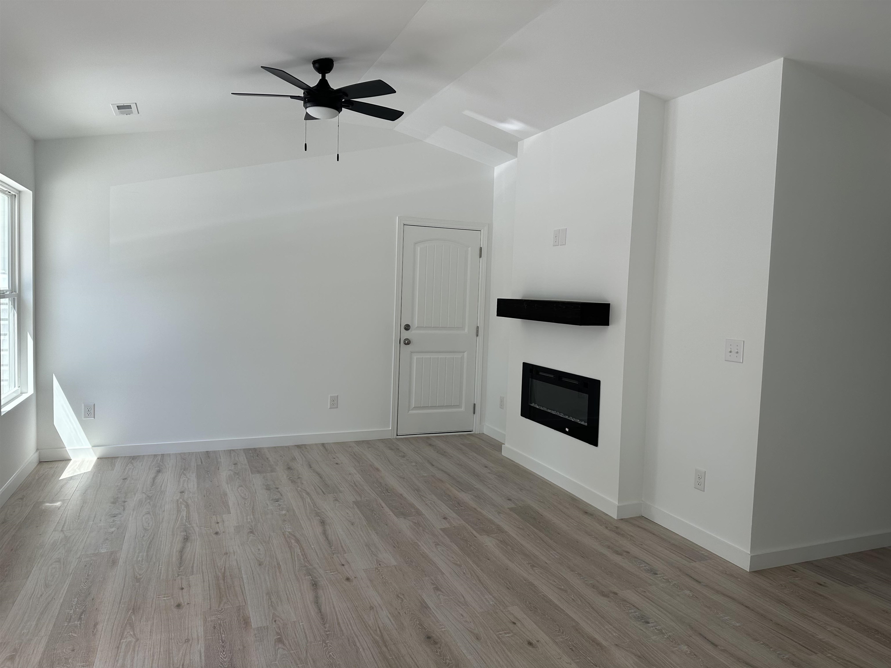 99 Walnut Street Gaffney, SC 29340 - Photo 4 of 10