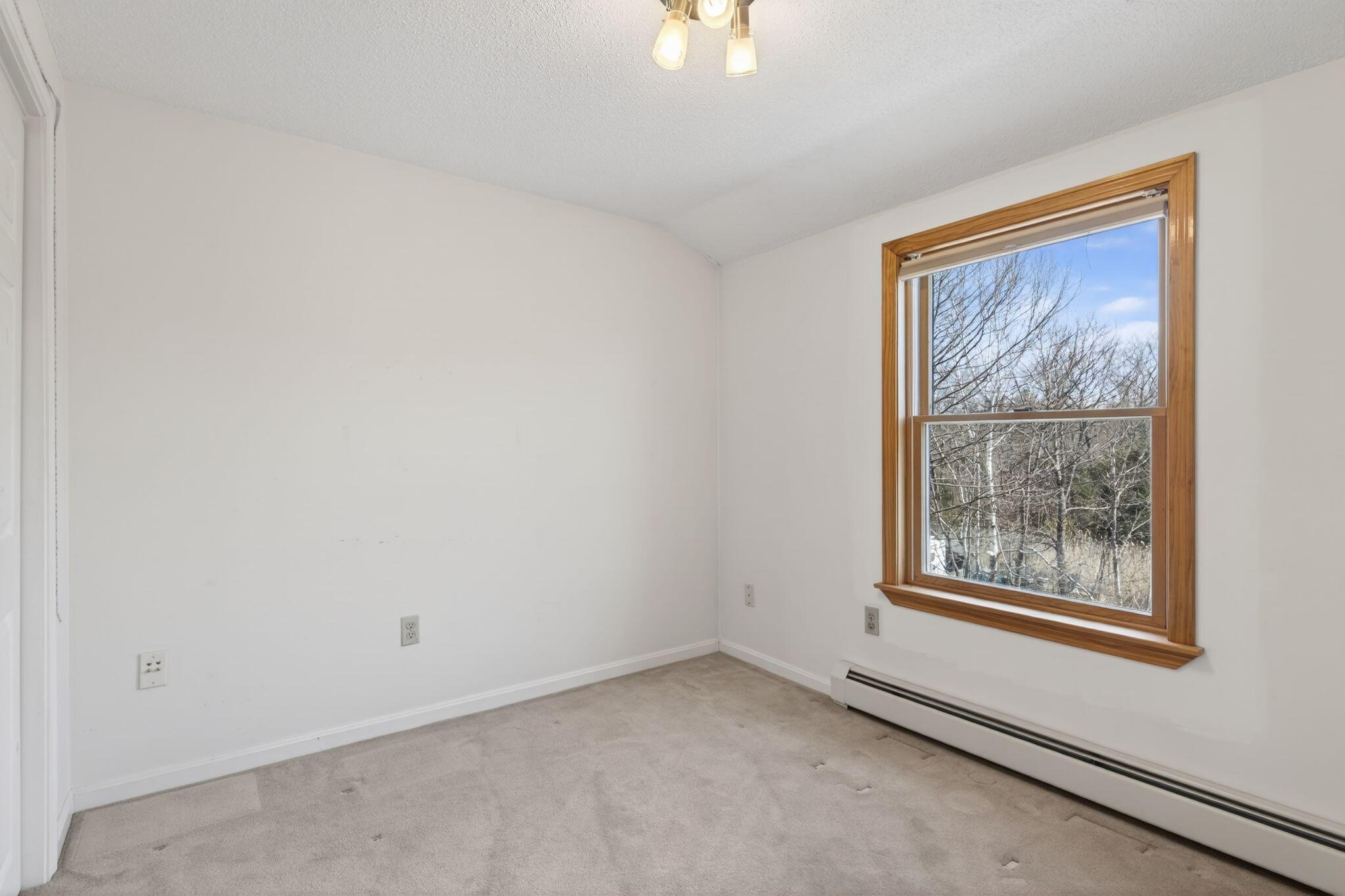 281 Portland Road Gray, ME 04039 - Photo 18 of 36 281_Portland_Rd_082