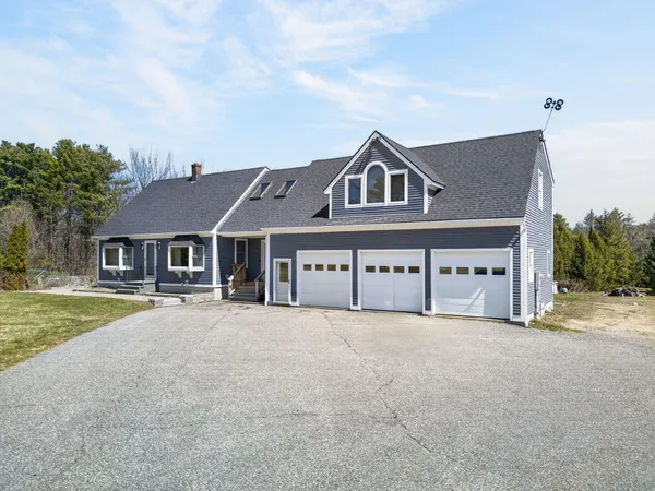 $589,000 | 281 Portland Road, Gray, ME 04039