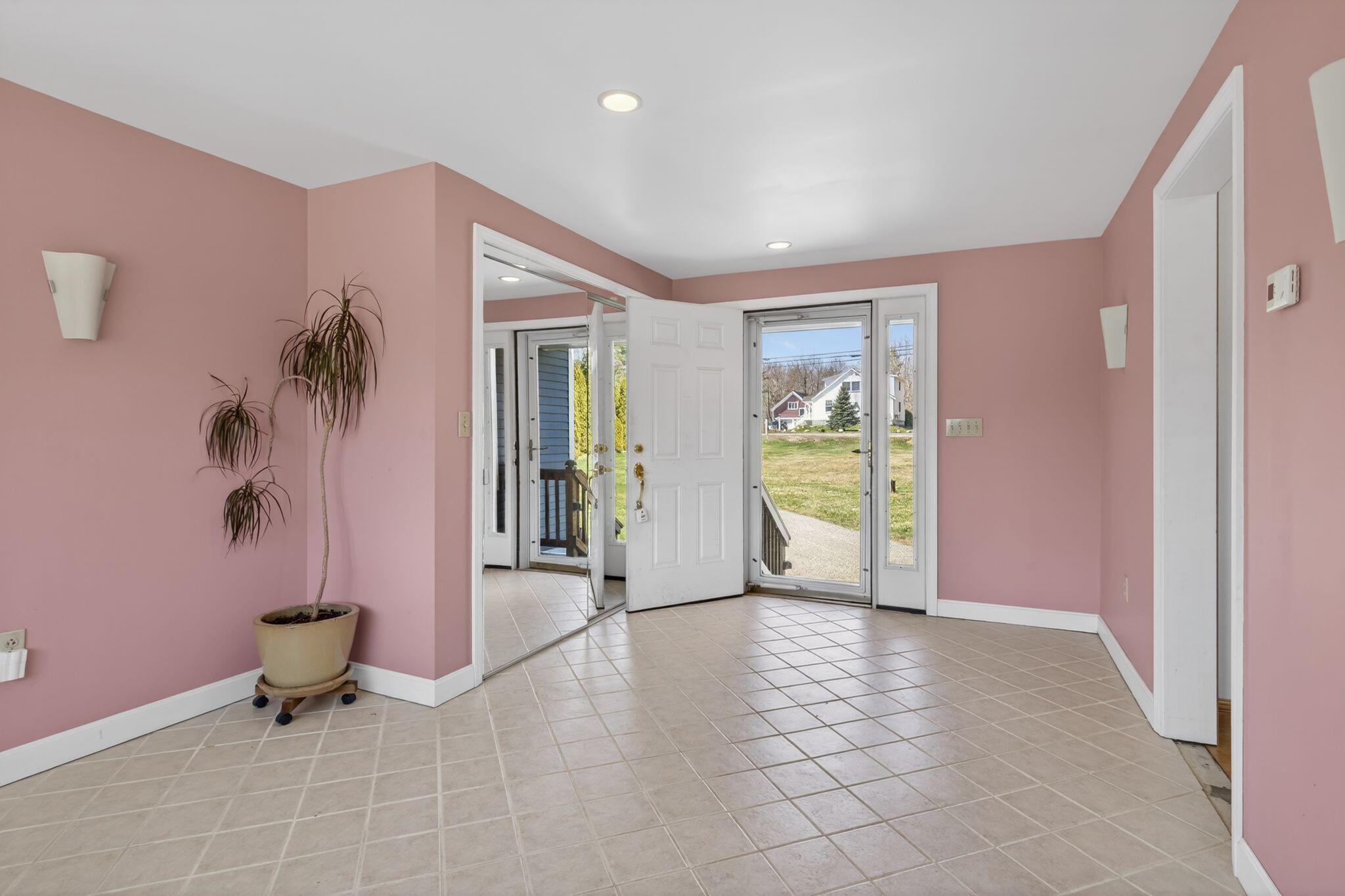 281 Portland Road Gray, ME 04039 - Photo 22 of 36 281_Portland_Rd_013