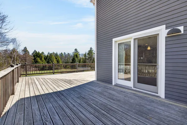 $589,000 | 281 Portland Road, Gray, ME 04039