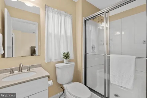 $230,000 | 431 Durham Court, West Deptford, NJ 08051