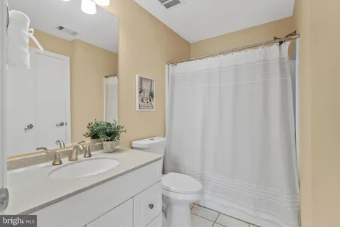 $230,000 | 431 Durham Court, West Deptford, NJ 08051