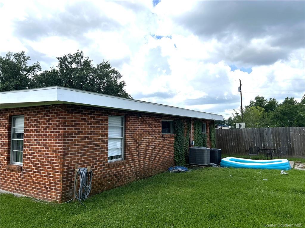 719 Landry Street Sulphur, LA 70663 - Photo 7 of 8