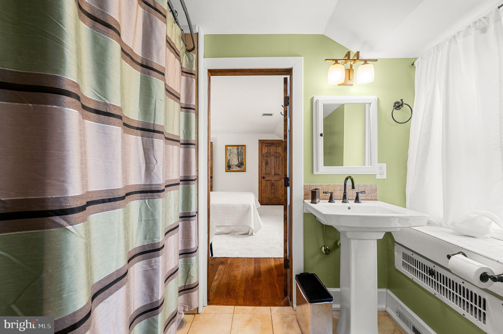 304 Keithwood Road Wynnewood, PA 19096 - Photo 36 of 78 ... with private full bath