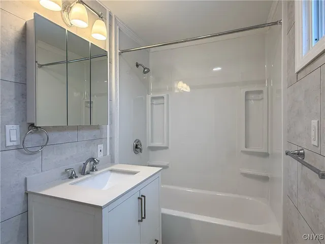 $1,400 | 2653 West Seneca Turnpike, Marcellus, NY 13108