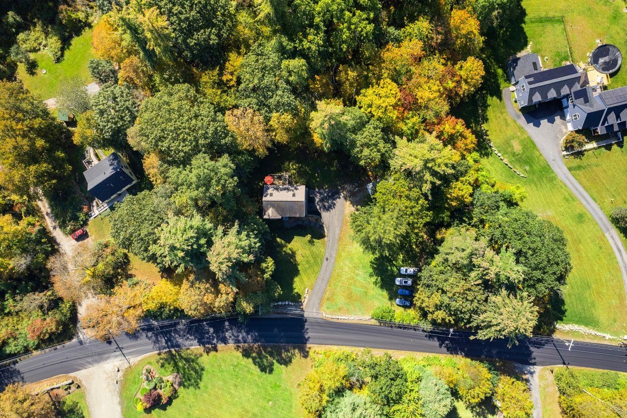 101 Island Pond Road Derry, NH 03038 - Photo 31 of 40