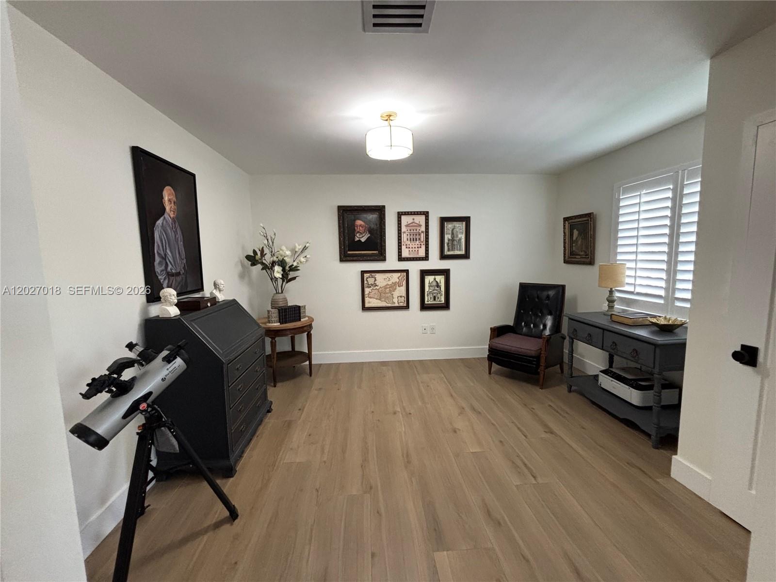 4730 Southwest 89th Avenue Miami, FL 33165 - Photo 15 of 31