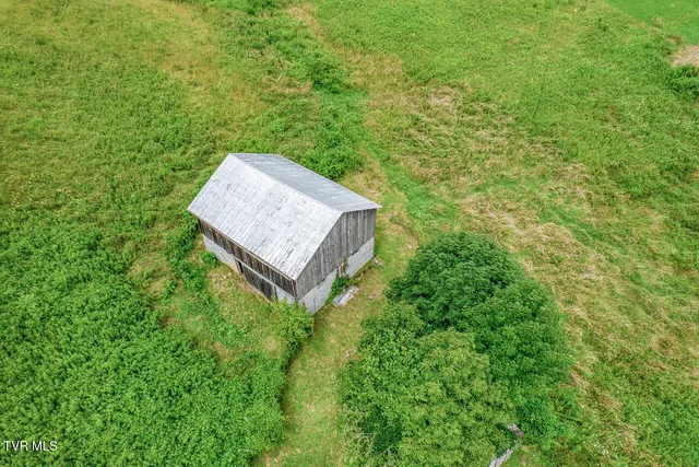 $325,000 | 427 Cove Creek Road, Roan Mountain, TN 37687