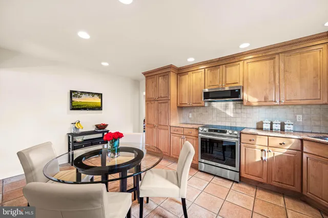 $829,000 | 1720 Aidenn Lair Road, Dresher, PA 19025