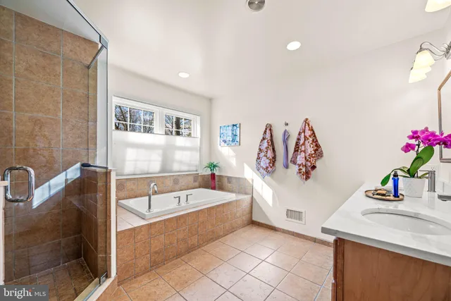 $829,000 | 1720 Aidenn Lair Road, Dresher, PA 19025