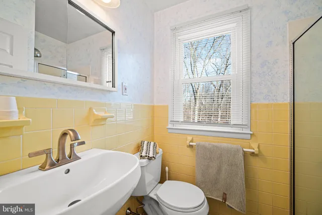 $829,000 | 1720 Aidenn Lair Road, Dresher, PA 19025