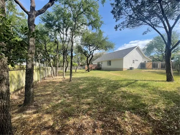 $2,950 | 104 Cowal Drive South, Briarcliff, TX 78669
