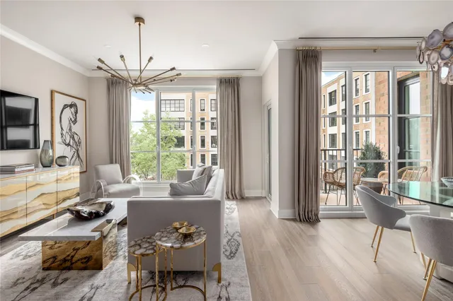 $799,000 | 100 Garvies Point Road, Unit 1312, Glen Cove, NY 11542