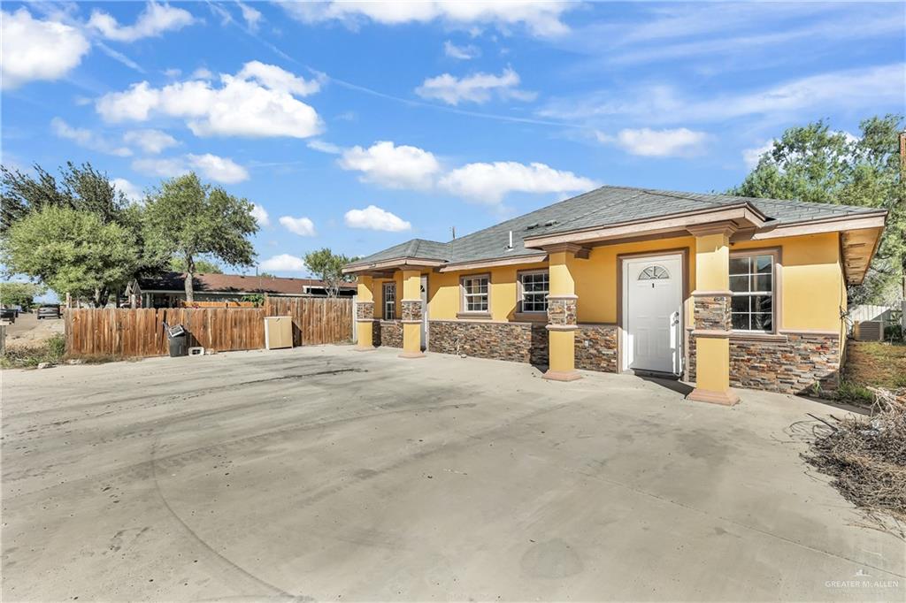 186 Benwood Road Rio Grande City, TX 78582 - Photo 11 of 12 a view of a house with a patio