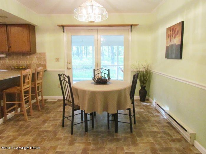 565 Lake Road Canadensis, PA 18325 - Photo 18 of 36 Kitchen eat in area