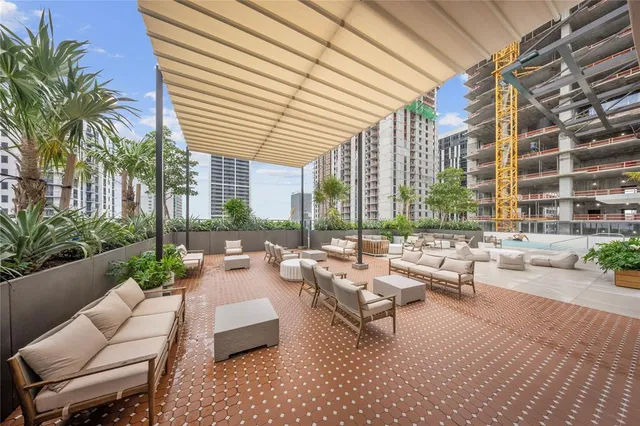 $840,000 | 11 Northeast 6th Street, Unit 907, Miami, FL 33132