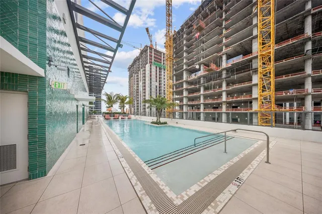 $840,000 | 11 Northeast 6th Street, Unit 907, Miami, FL 33132