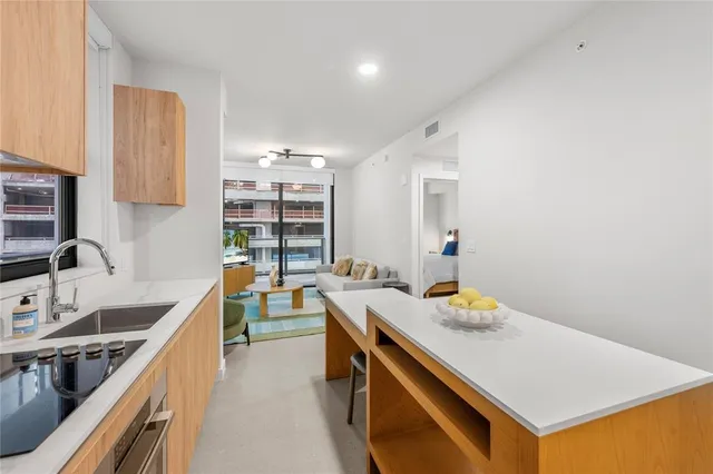 $840,000 | 11 Northeast 6th Street, Unit 907, Miami, FL 33132