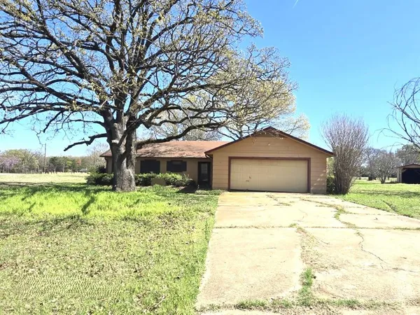 $179,900 | 159 Rs County Road 3365 North, Emory, TX 75440