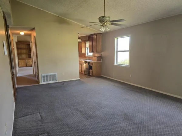 $179,900 | 159 Rs County Road 3365 North, Emory, TX 75440