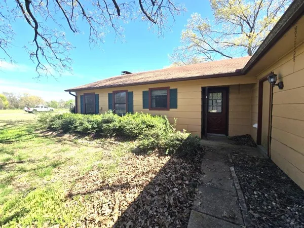 $179,900 | 159 Rs County Road 3365 North, Emory, TX 75440