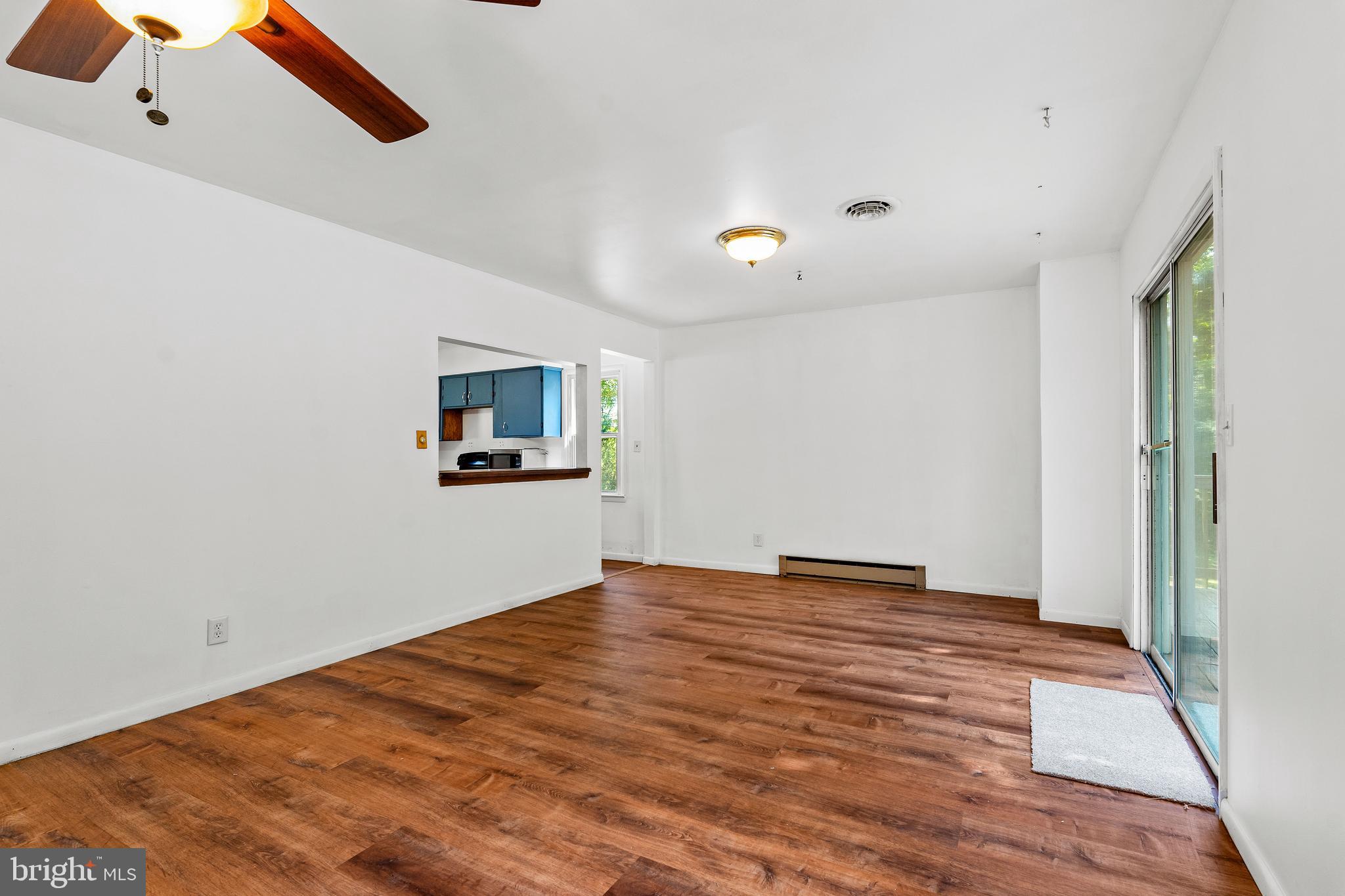 106 Murray Road Elkton, MD 21921 - Photo 5 of 25 Living room with view into the kitchen