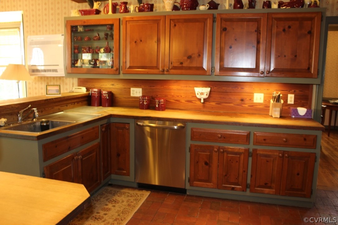 691 Lee Road Crozier, VA 23039 - Photo 15 of 21 Gallery Image 15