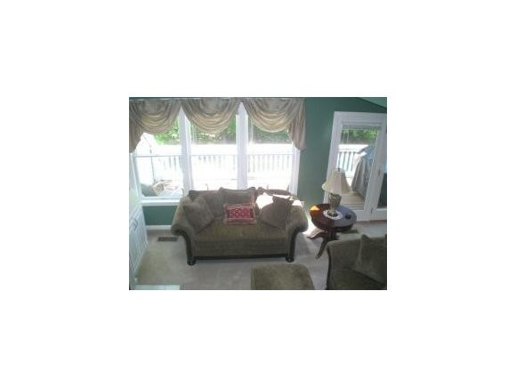 116 Hawthorne Village Road, Unit 116 Nashua, NH 03062 - Photo 1 of 1 Gallery Image 1