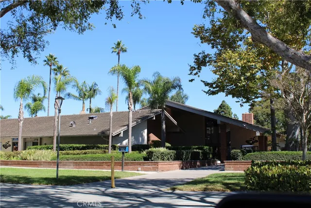 a view of entryway and workspace