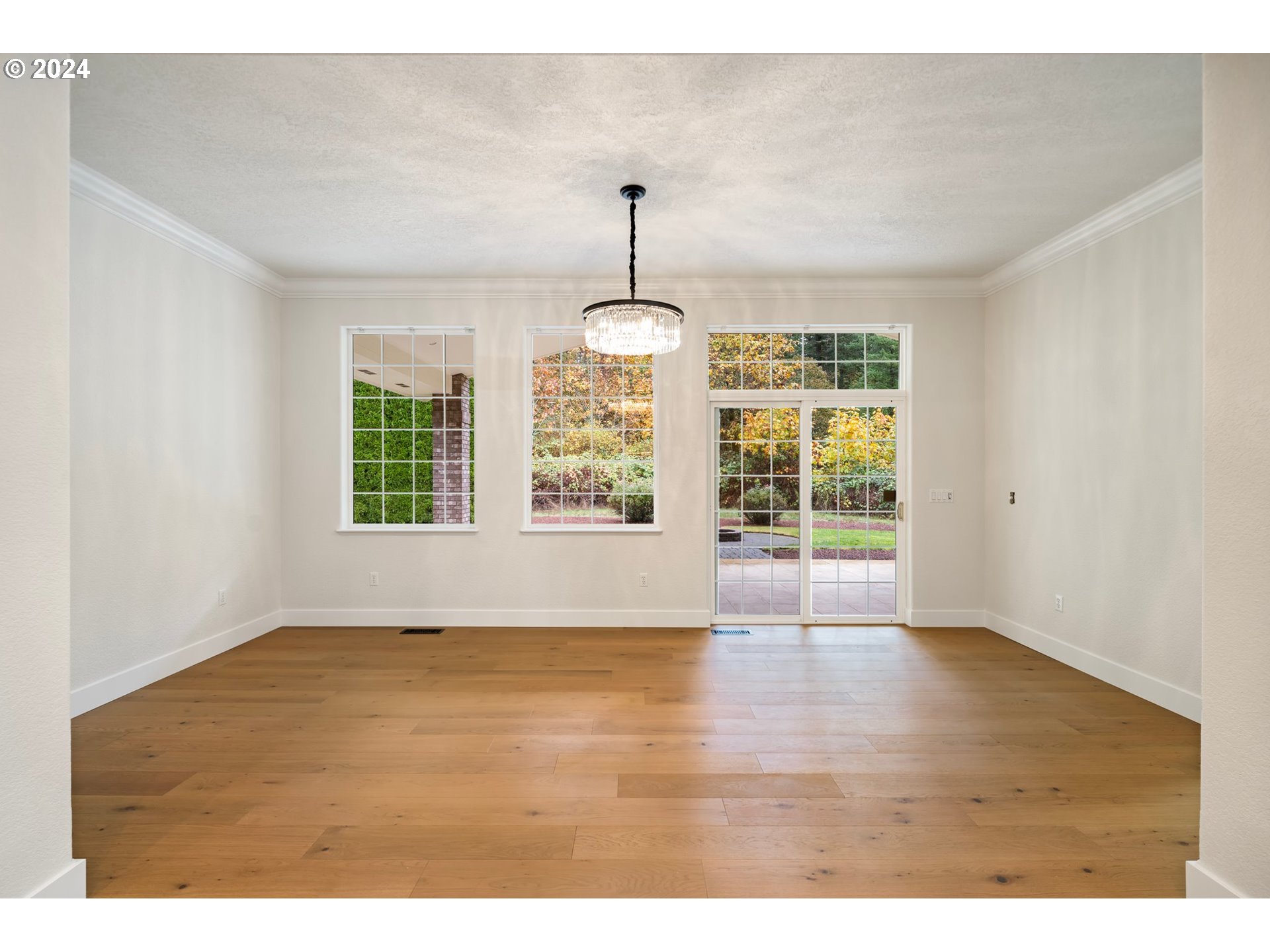 7474 Battle Creek Road Southeast Salem, OR 97317 - Photo 11 of 48