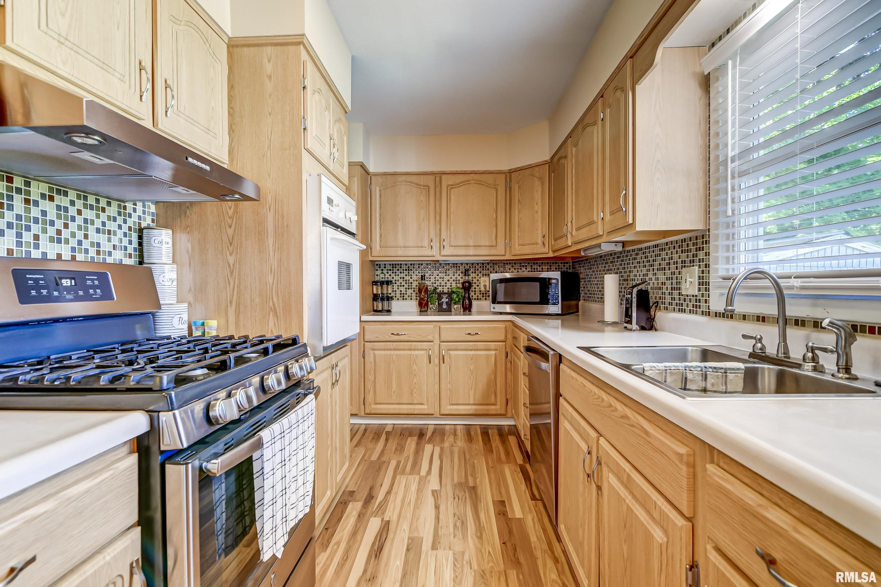 131 Dickinson Road Springfield, IL 62704 - Photo 18 of 39