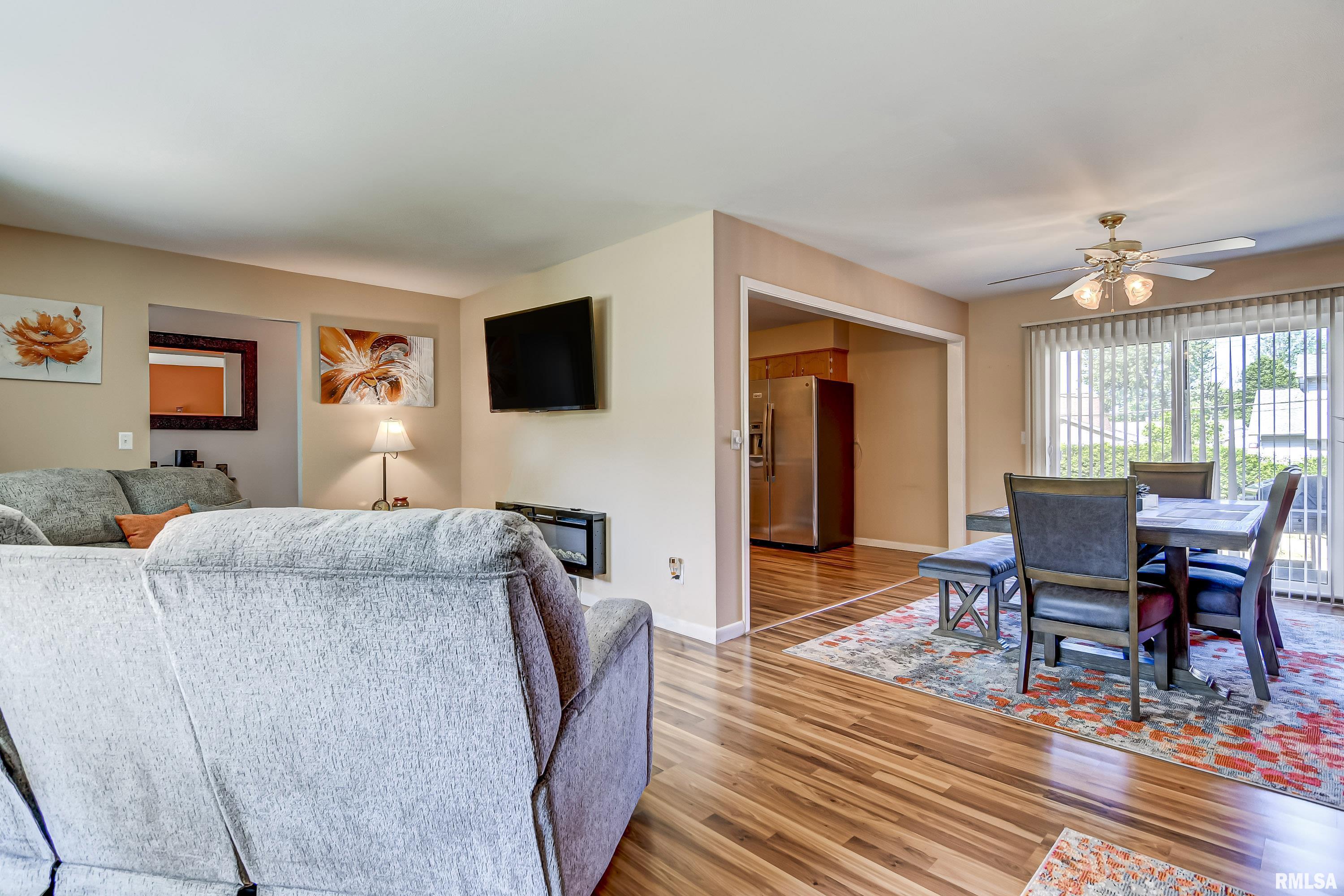 131 Dickinson Road Springfield, IL 62704 - Photo 6 of 39