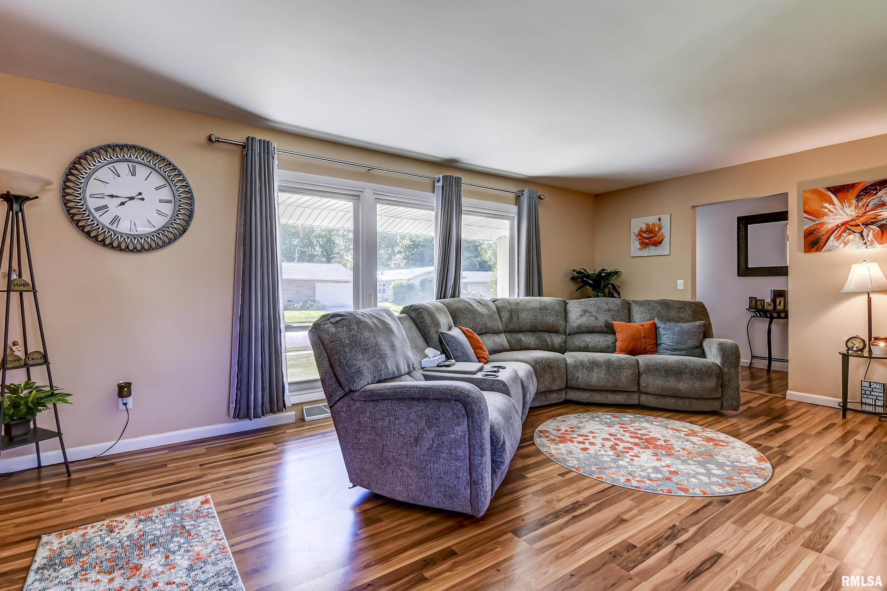 131 Dickinson Road Springfield, IL 62704 - Photo 9 of 39
