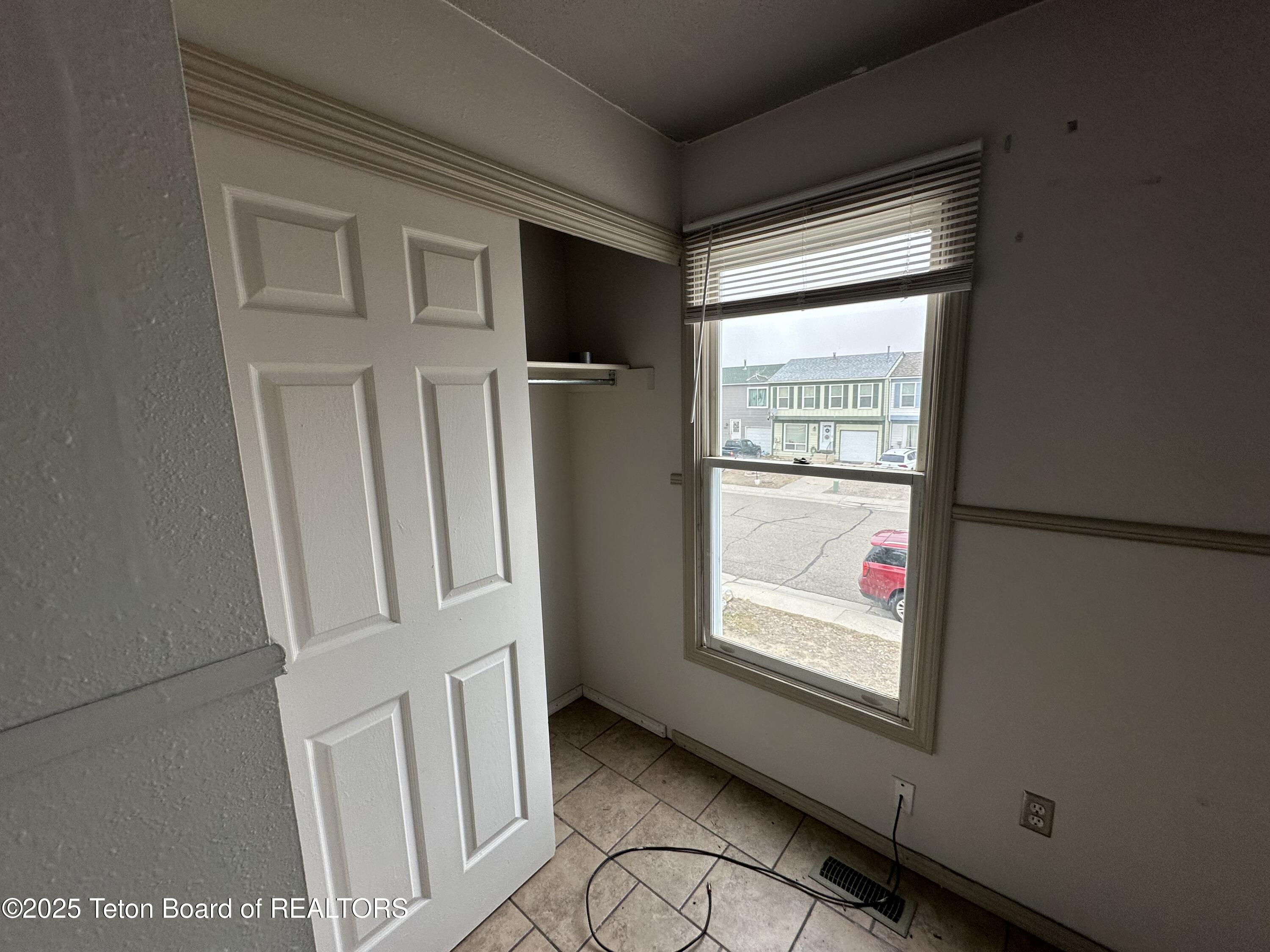 2020 Johnson Avenue Rock Springs, WY 82901 - Photo 13 of 18 IMG_0284