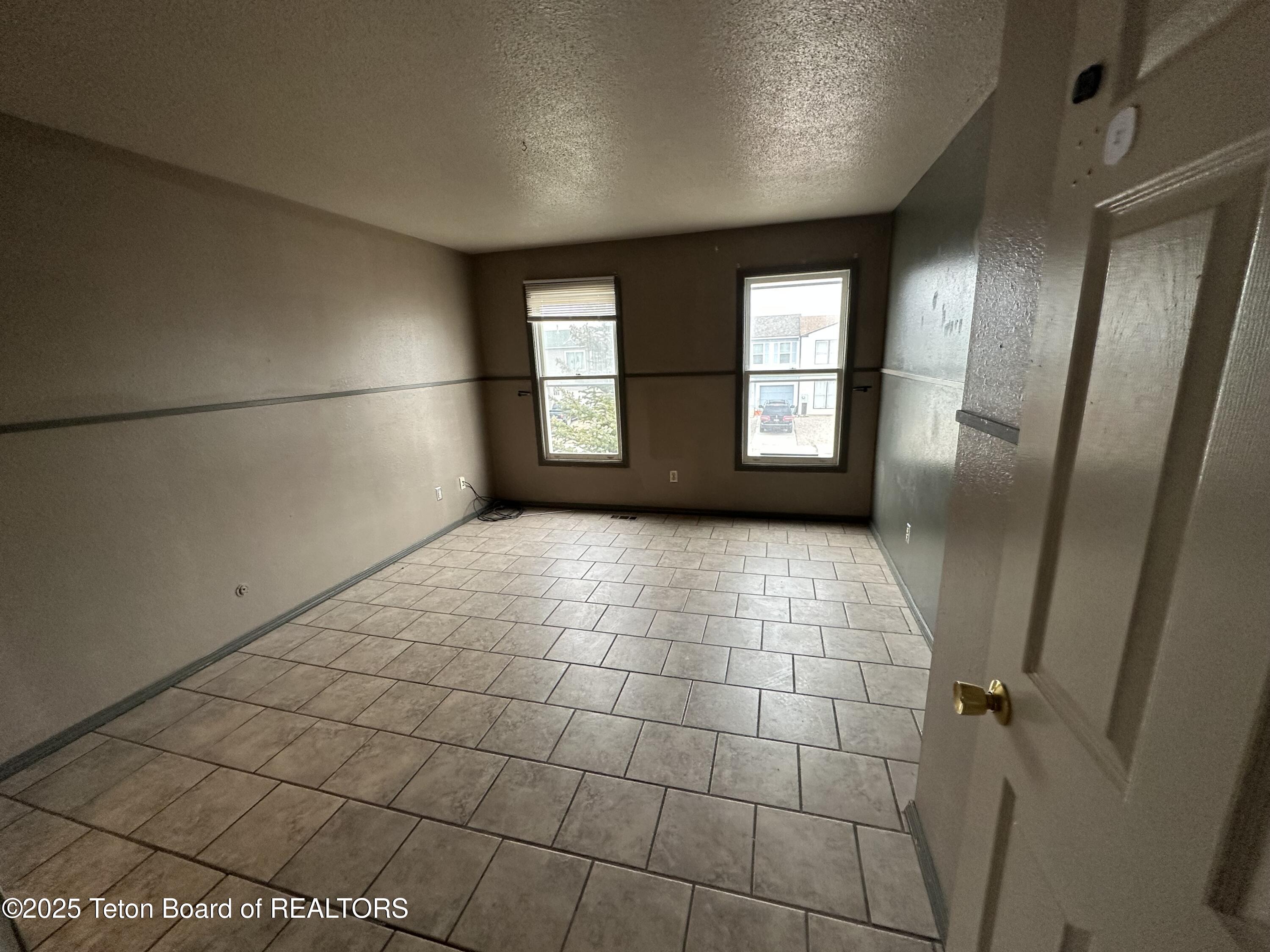 2020 Johnson Avenue Rock Springs, WY 82901 - Photo 17 of 18 IMG_0288