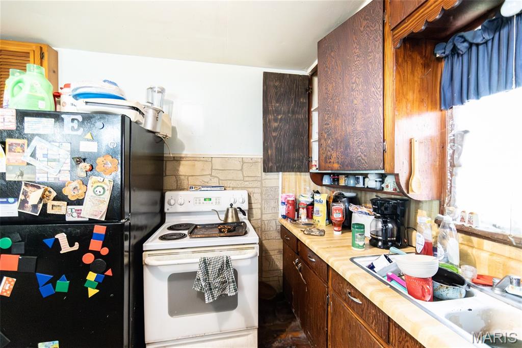 129 Maple Avenue Licking, MO 65542 - Photo 9 of 18