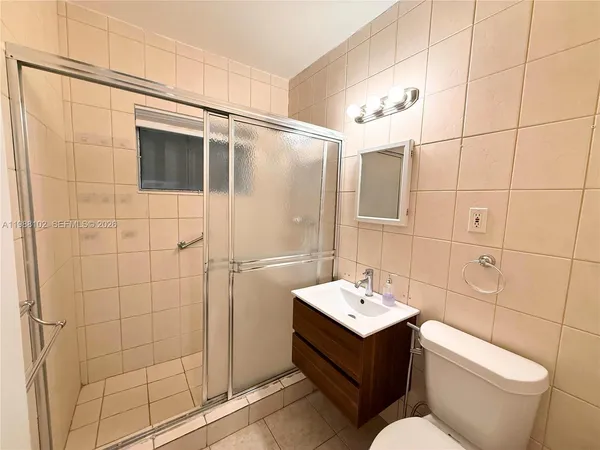 $1,750 | 1176 Marseille Drive, Unit 2, Miami Beach, FL 33141