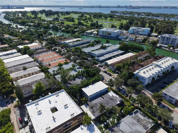 $1,750 | 1176 Marseille Drive, Unit 2, Miami Beach, FL 33141